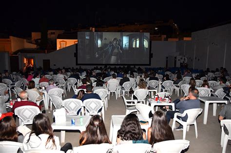 cine de verano tomares|CINEMA TOMARES